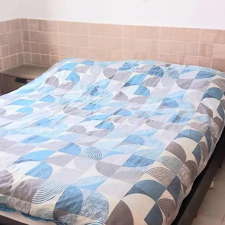 Apartment- Sleeps4- Pool- Garden