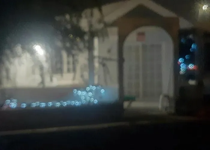 Apartment- Sleeps4- Pool- Garden 아파트 *