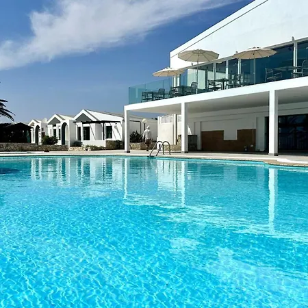 Apartment- Sleeps4- Pool- Garden Калета-де-Фусте