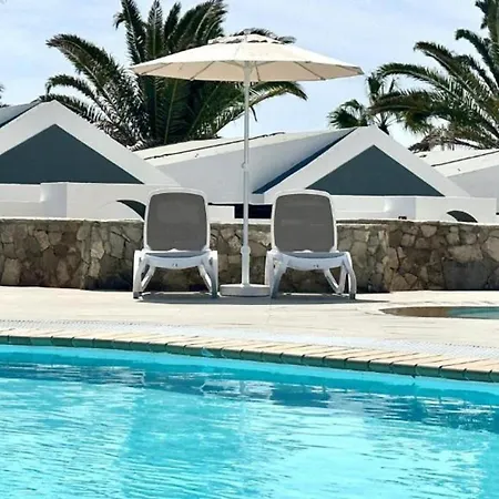 Apartament Apartment- Sleeps4- Pool- Garden