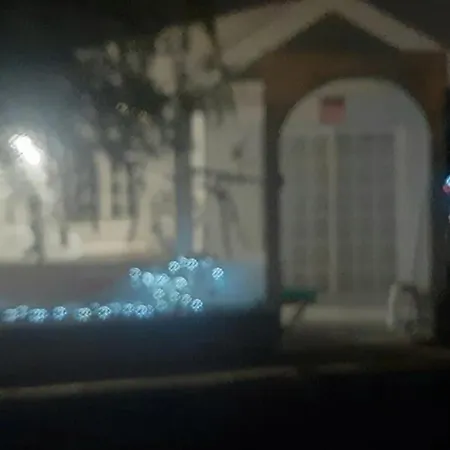 Apartment- Sleeps4- Pool- Garden Apartmán *